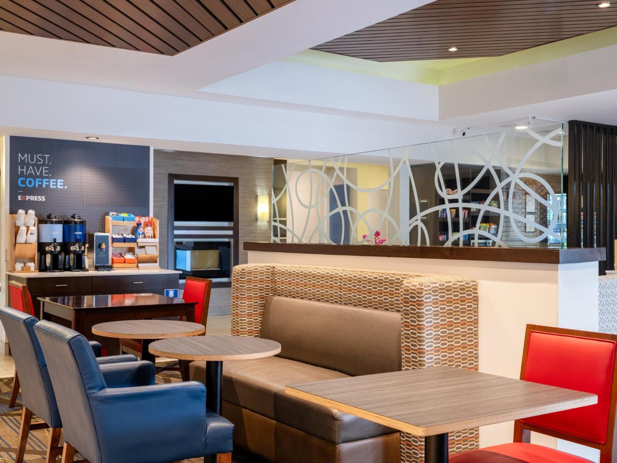 Holiday Inn Express & Suites Chicago-Libertyville By Ihg Exteriér fotografie